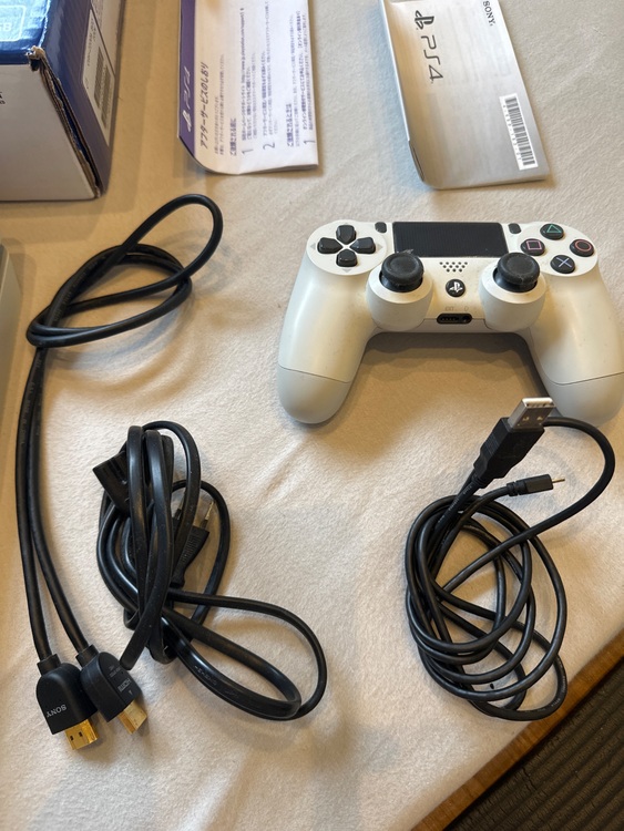 プレイステーション4（ゲーム機本体・ゲームソフト）の商品画像 - 査定依頼日：2025年9月20日 - 最高査定価格：11,000円