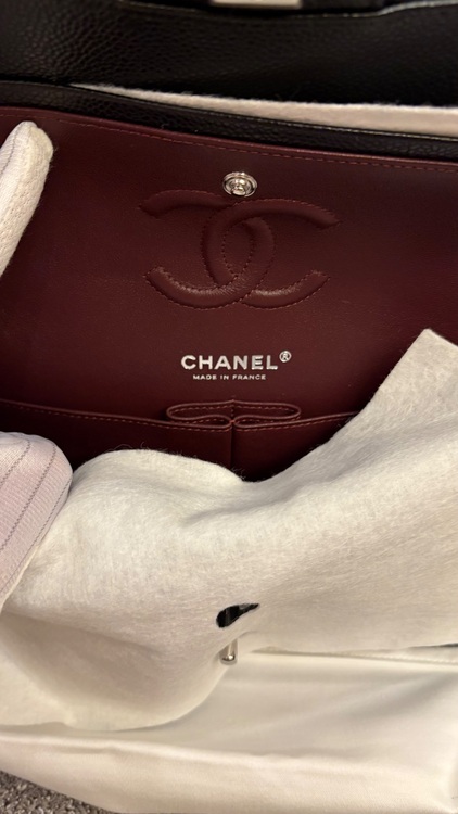 クラシックスモールハンドバッグ　キャビアスキン（ブランドバッグ）の商品画像 - 査定依頼日：2025年7月23日 - 最高査定価格：950,000円