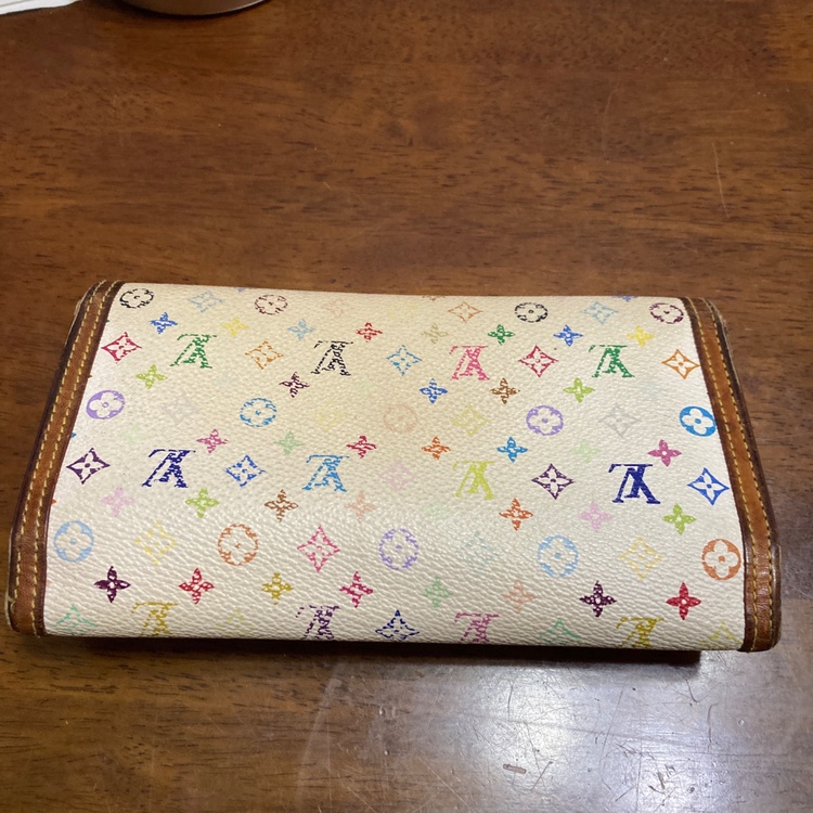 ルイヴィトン マルチカラー （ブランドバッグ）の商品画像 - 査定依頼日：2025年12月8日 - 最高査定価格：35,000円