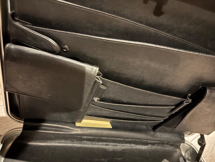 ゼロハリ　バック（ブランドバッグ）の商品画像 - 査定依頼日：2025年10月21日 - 最高査定価格：2,200円