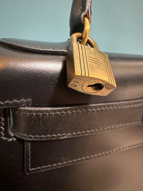 エルメス ケリー （ブランドバッグ）の商品画像 - 査定依頼日：2026年4月19日 - 最高査定価格：1,800,000円