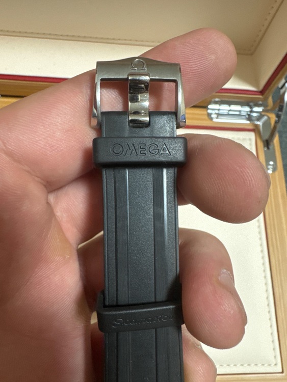 オメガ シーマスター Diver300（高級時計）の商品画像 - 査定依頼日：2025年7月14日 - 最高査定価格：600,000円