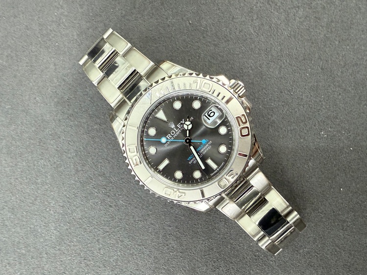 268622（高級時計）の商品画像 - 査定依頼日：2025年9月24日 - 最高査定価格：1,700,000円