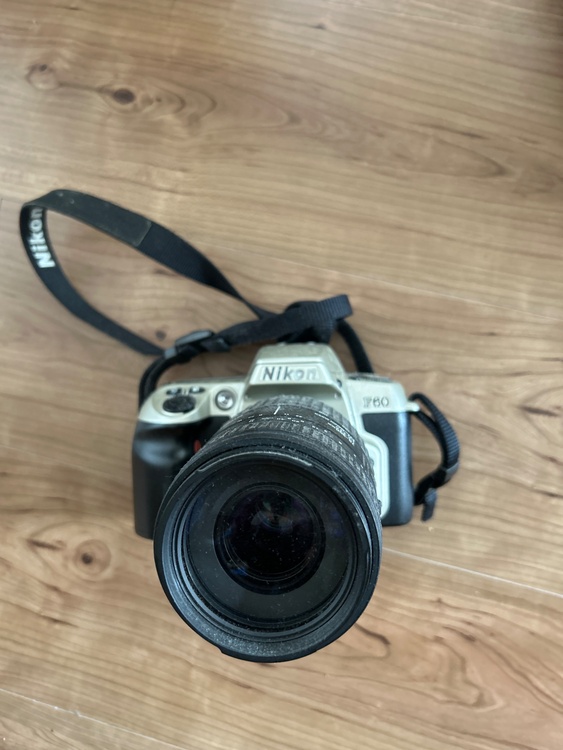 NikonＦ60（カメラ）の商品画像 - 査定依頼日：2026年4月5日 - 最高査定価格：2,000円