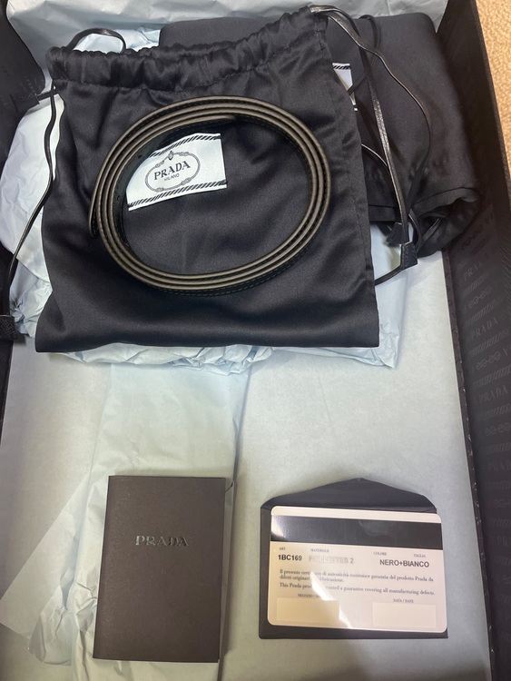 プラダ  （ブランドバッグ）の商品画像 - 査定依頼日：2025年11月13日 - 最高査定価格：160,000円