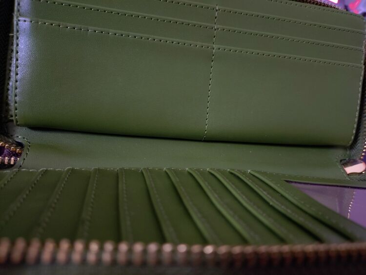 マイケルコース長財布（古着・ファッション）の商品画像 - 査定依頼日：2025年9月18日 - 最高査定価格：2,200円