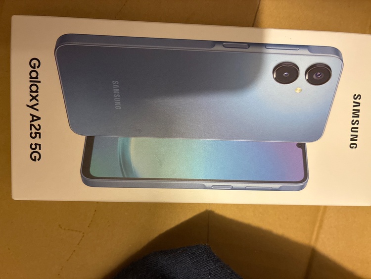 Galaxy Galaxy A25 シリーズ docomo（スマホ）の商品画像 - 査定依頼日：2026年9月23日 - 最高査定価格：8,500円