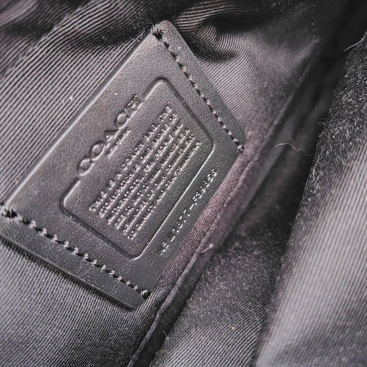 F39856（ブランドバッグ）の商品画像 - 査定依頼日：2025年11月19日 - 最高査定価格：4,000円