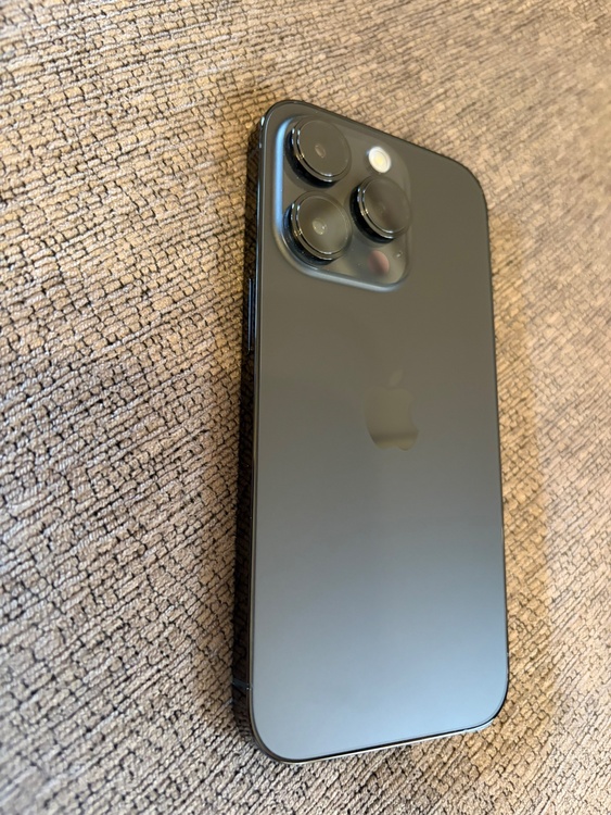 iPhone iPhone 14 Pro 256GB SIMフリー（スマホ）の商品画像 - 査定依頼日：2026年9月21日 - 最高査定価格：71,000円