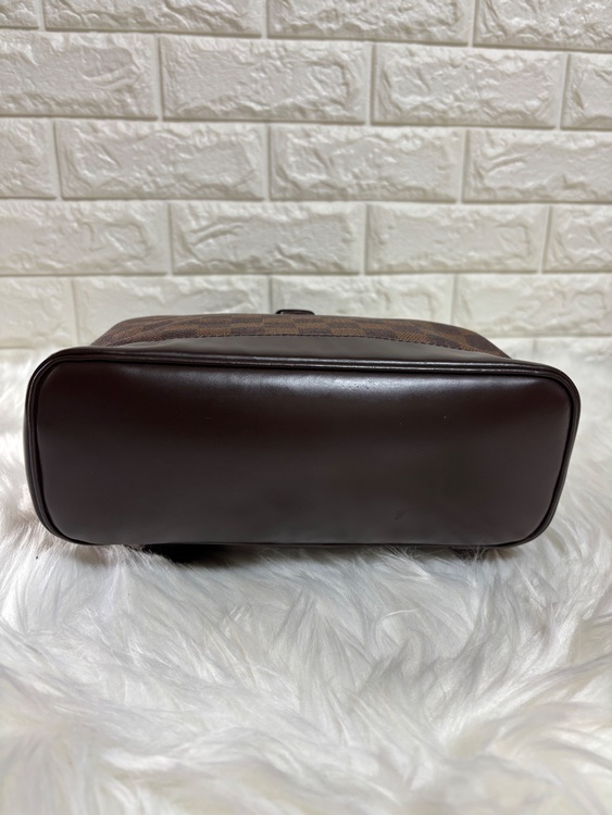 ルイヴィトン ダミエ ソーホー リュック  エベヌ（ブランドバッグ）の商品画像 - 査定依頼日：2025年11月15日 - 最高査定価格：70,000円