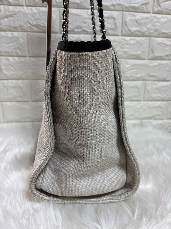 シャネル ココマーク ドーヴィル キャンバス ショルダーバッグ ホワイト（ブランドバッグ）の商品画像 - 査定依頼日：2025年11月15日