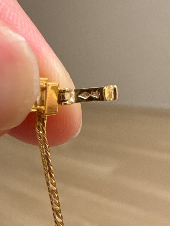 ネックレス（金・貴金属）の商品画像 - 査定依頼日：2025年4月26日 - 最高査定価格：400,000円