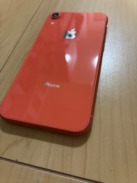 仕事通話用のみ使用。月に2、3回1時間程度仕事用デスクから持ち（スマホ）の商品画像 - 査定依頼日：2026年2月1日 - 最高査定価格：16,000円