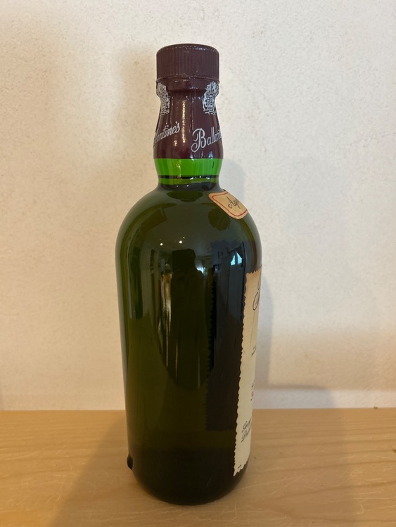 ウイスキー バランタイン （お酒）の商品画像 - 査定依頼日：2025年8月30日 - 最高査定価格：25,000円