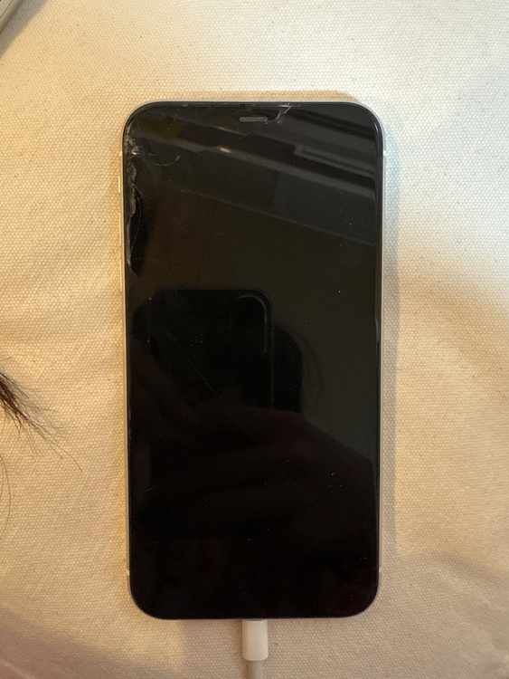 iPhone11 128GB SIMフリー（スマホ）の商品画像 - 査定依頼日：2026年2月27日 - 最高査定価格：15,000円