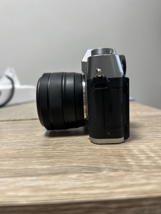 X-T30 Ⅱ（カメラ）の商品画像 - 査定依頼日：2026年2月7日 - 最高査定価格：90,000円