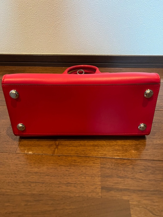 ロックミー（ブランドバッグ）の商品画像 - 査定依頼日：2026年4月6日 - 最高査定価格：120,000円