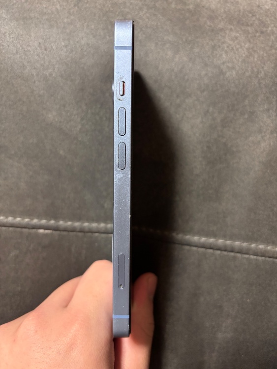 iPhone iPhone 14 128GB au（スマホ）の商品画像 - 査定依頼日：2026年9月23日 - 最高査定価格：41,500円