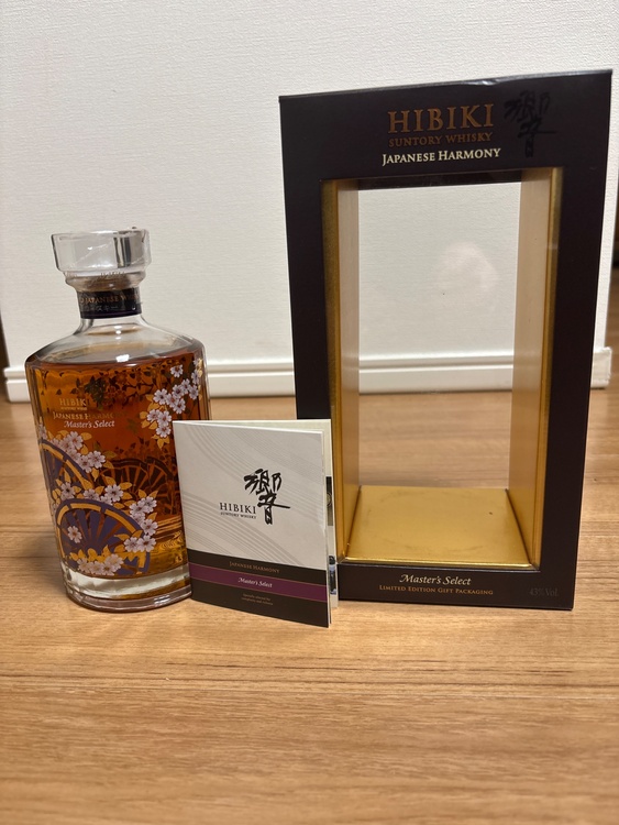 ウイスキー サントリー響 （お酒）の商品画像 - 査定依頼日：2026年1月27日 - 最高査定価格：28,000円