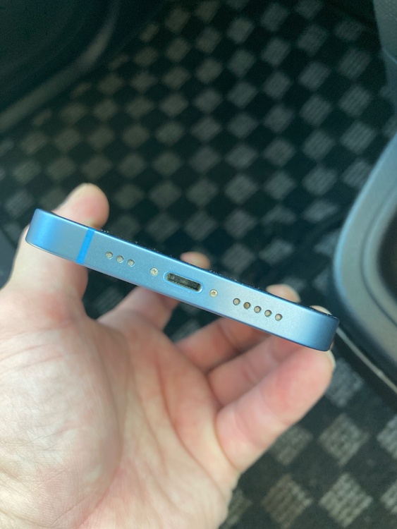 iPhone 14 256GB SIMフリー（スマホ）の商品画像 - 査定依頼日：2026年2月13日 - 最高査定価格：49,000円