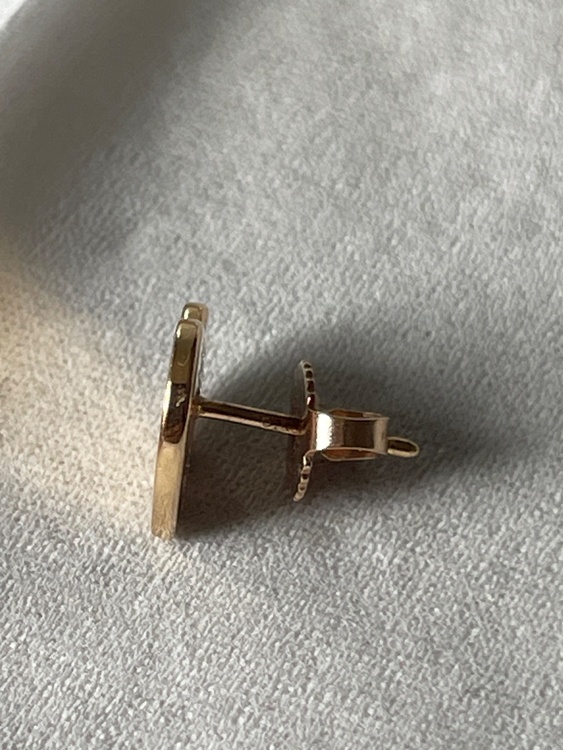 ハートタグスタッドピアス（金・貴金属）の商品画像 - 査定依頼日：2026年9月18日 - 最高査定価格：110,000円
