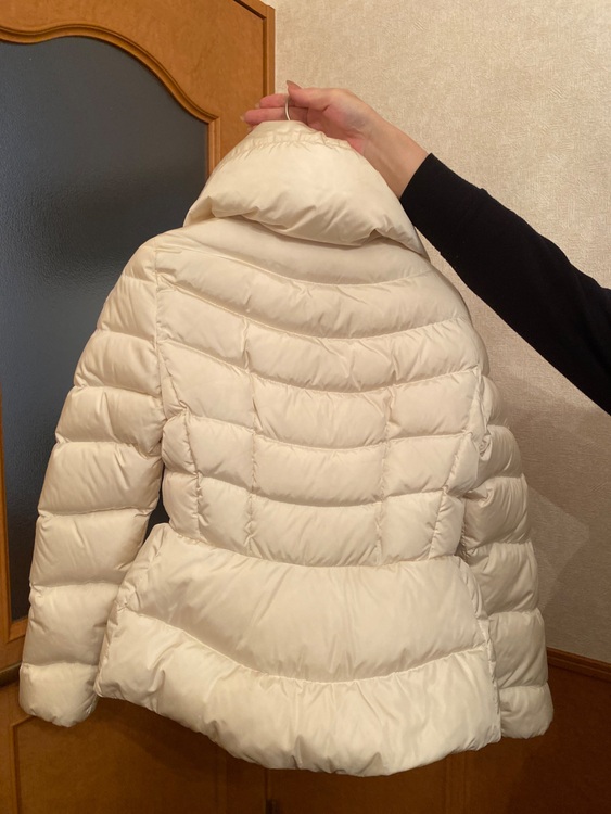 モンクレール　アウター（古着・ファッション）の商品画像 - 査定依頼日：2025年10月23日 - 最高査定価格：50,000円