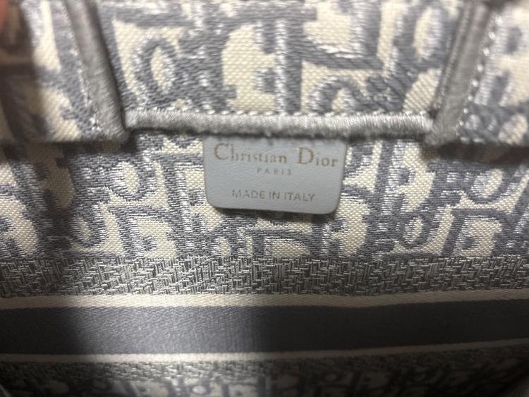 ディオール  （ブランドバッグ）の商品画像 - 査定依頼日：2026年2月14日 - 最高査定価格：130,000円