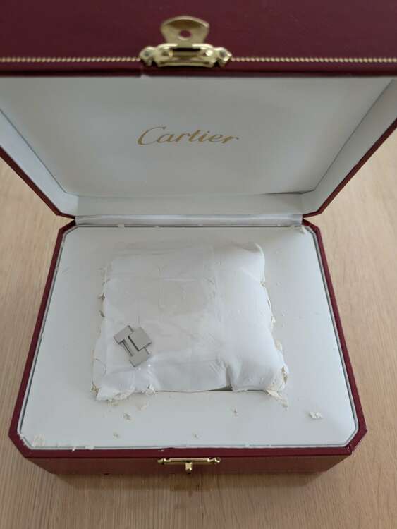 カルティエ タンク W（高級時計）の商品画像 - 査定依頼日：2025年2月23日 - 最高査定価格：320,000円