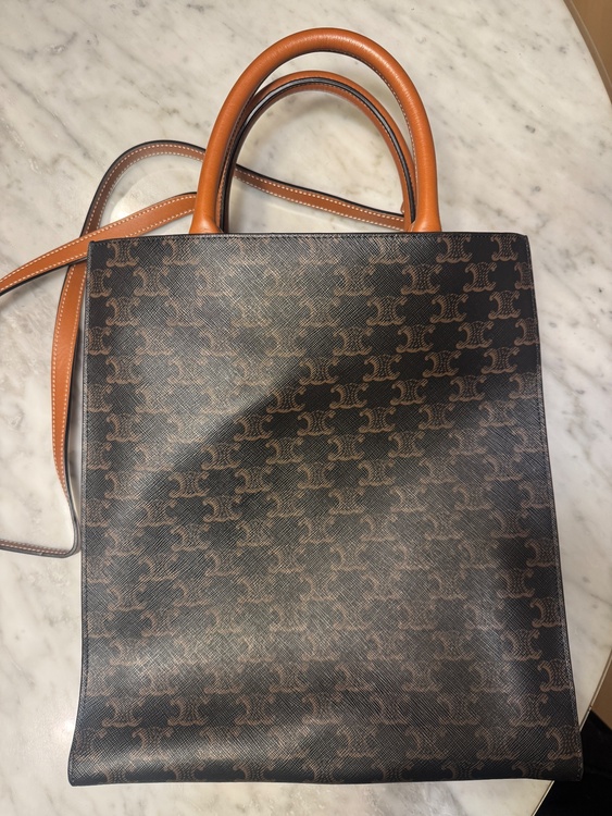 セリーヌ  （ブランドバッグ）の商品画像 - 査定依頼日：2025年12月5日 - 最高査定価格：100,000円