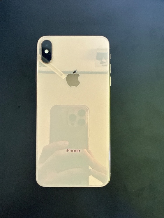 iPhone iPhoneXS Max 256GB SIMフリー（スマホ）の商品画像 - 査定依頼日：2026年6月21日 - 最高査定価格：17,500円