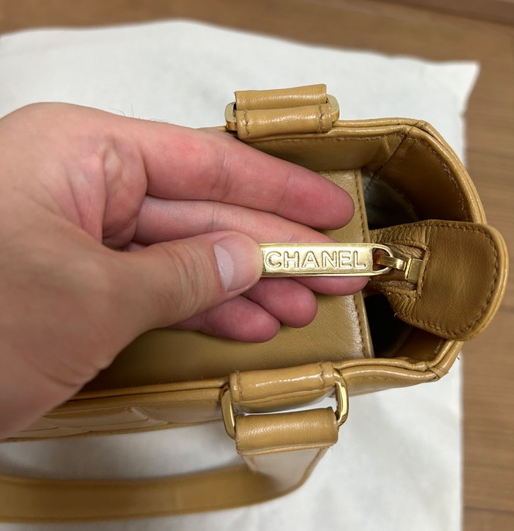 チョコバー ココマーク ショルダーバッグ（ブランドバッグ）の商品画像 - 査定依頼日：2025年9月21日 - 最高査定価格：150,000円