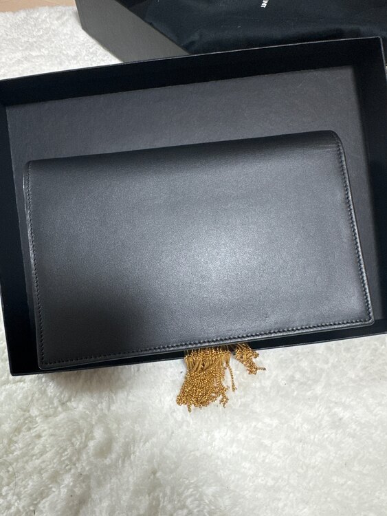 イブサンローラン  （ブランドバッグ）の商品画像 - 査定依頼日：2025年2月17日 - 最高査定価格：130,000円