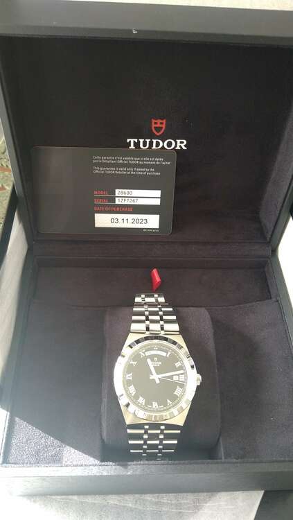 チューダー その他 M2860（高級時計）の商品画像 - 査定依頼日：2025年1月4日 - 最高査定価格：250,000円