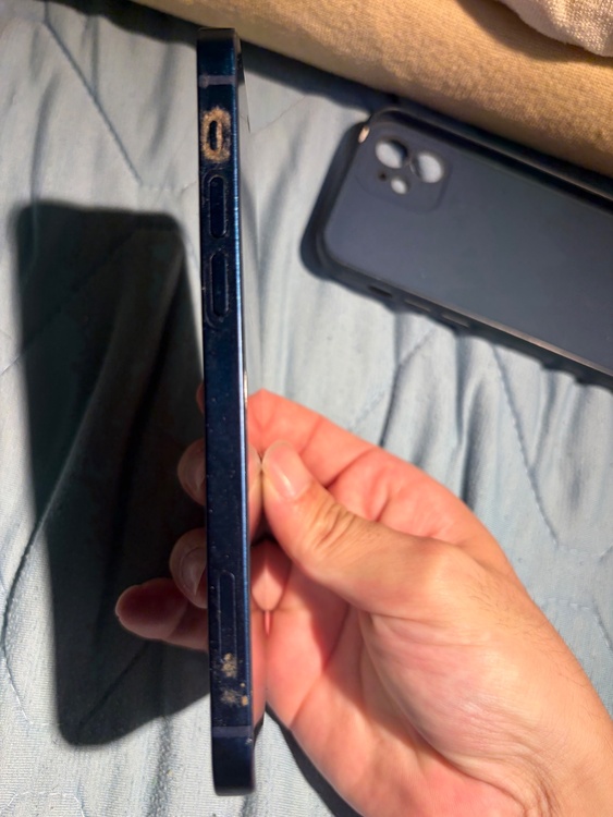 iPhone iPhone 12 64GB 楽天モバイル（スマホ）の商品画像 - 査定依頼日：2026年9月1日 - 最高査定価格：18,000円