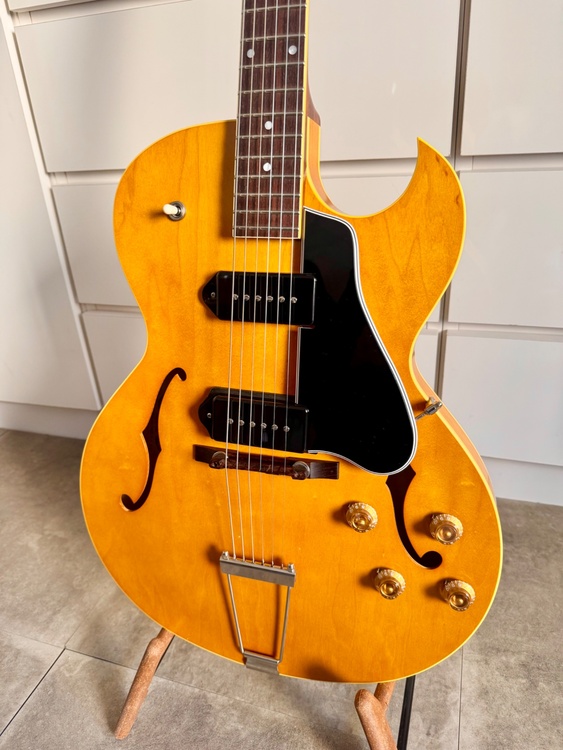 King Snake Curtis（ピアノ・楽器・PA機材）の商品画像 - 査定依頼日：2026年4月7日 - 最高査定価格：150,000円