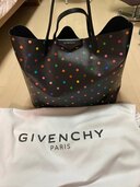 バック（ブランドバッグ）の商品画像 - 査定依頼日：2024年10月28日 - 最高査定価格：25,000円