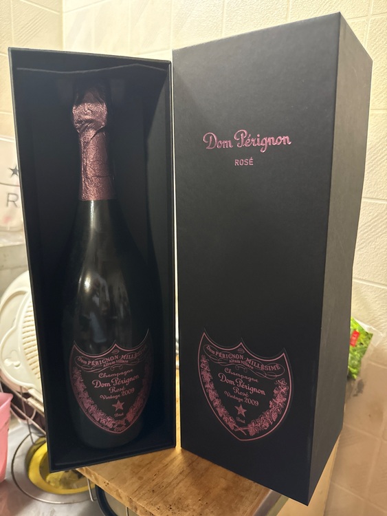 シャンパン ドン・ペリニヨン （お酒）の商品画像 - 査定依頼日：2025年7月17日 - 最高査定価格：31,000円