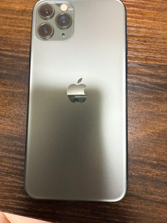 iPhone11 Pro 256GB au（スマホ）の商品画像 - 査定依頼日：2025年5月26日 - 最高査定価格：18,000円