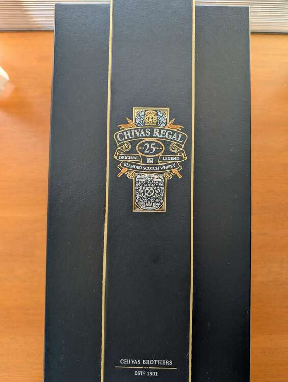 ウイスキー シーバスリーガル （お酒）の商品画像 - 査定依頼日：2025年1月2日 - 最高査定価格：16,000円