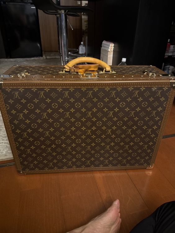 ルイヴィトン モノグラム （ブランドバッグ）の商品画像 - 査定依頼日：2026年4月23日 - 最高査定価格：300,000円