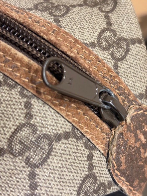 GUCCI GGキャンバス トートバッグ（ウェビングライン付き）（ブランドバッグ）の商品画像 - 査定依頼日：2025年11月6日 - 最高査定価格：10,000円