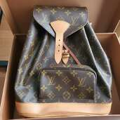 ルイヴィトン モノグラム （ブランドバッグ）の商品画像 - 査定依頼日：2025年3月31日 - 最高査定価格：130,000円