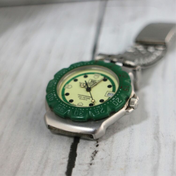 タグホイヤー TAG HEUER フォーミュラ1 ボーイズ プロフェッショナル（高級時計）の商品画像 - 査定依頼日：2025年10月22日 - 最高査定価格：25,000円