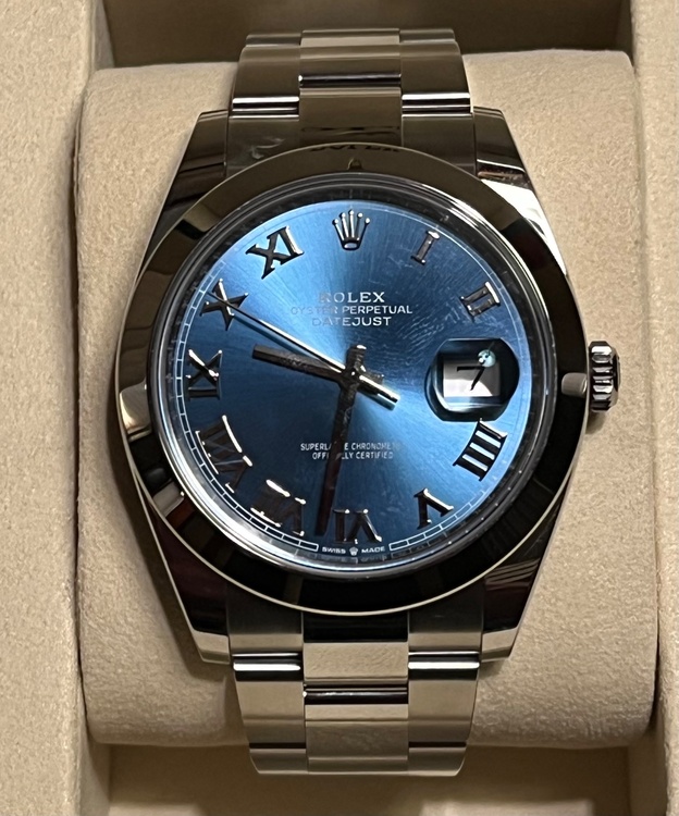 41 ドームオイスターベゼル　アズーロブルー（高級時計）の商品画像 - 査定依頼日：2026年1月25日 - 最高査定価格：1,530,000円