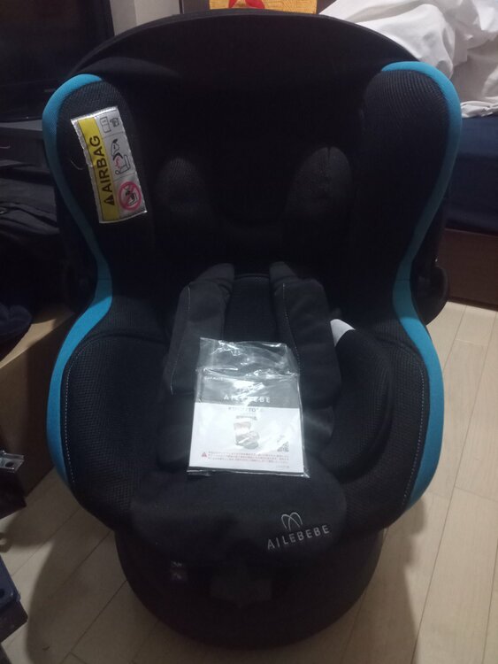 AILEBEBE KURUTTO3i（カー用品）の商品画像 - 査定依頼日：2025年12月12日 - 最高査定価格：2,000円