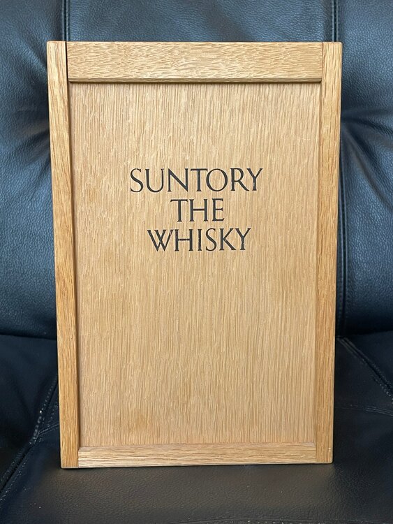 サントリーウイスキー（お酒）の商品画像 - 査定依頼日：2025年5月1日 - 最高査定価格：90,000円