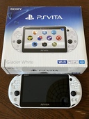 PS VITA2000 グレイシャスホワイト