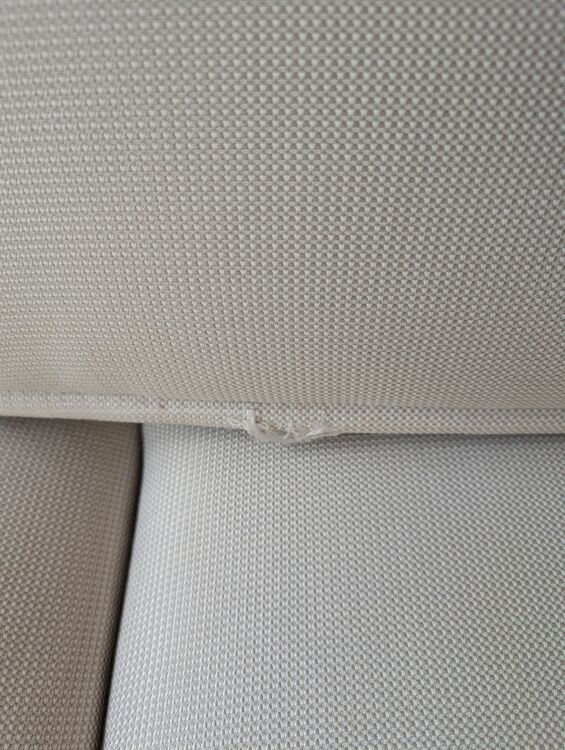 カッシーナ　ヴェランダ　三人掛けソファー（家具・寝具）の商品画像 - 査定依頼日：2025年6月20日 - 最高査定価格：5,000円