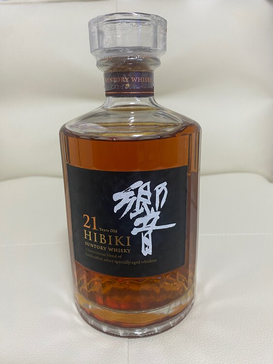 ウイスキー サントリー響 （お酒）の商品画像 - 査定依頼日：2025年2月10日 - 最高査定価格：70,000円