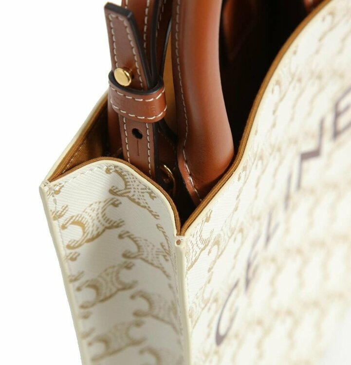 セリーヌ  （ブランドバッグ）の商品画像 - 査定依頼日：2025年12月25日 - 最高査定価格：85,000円